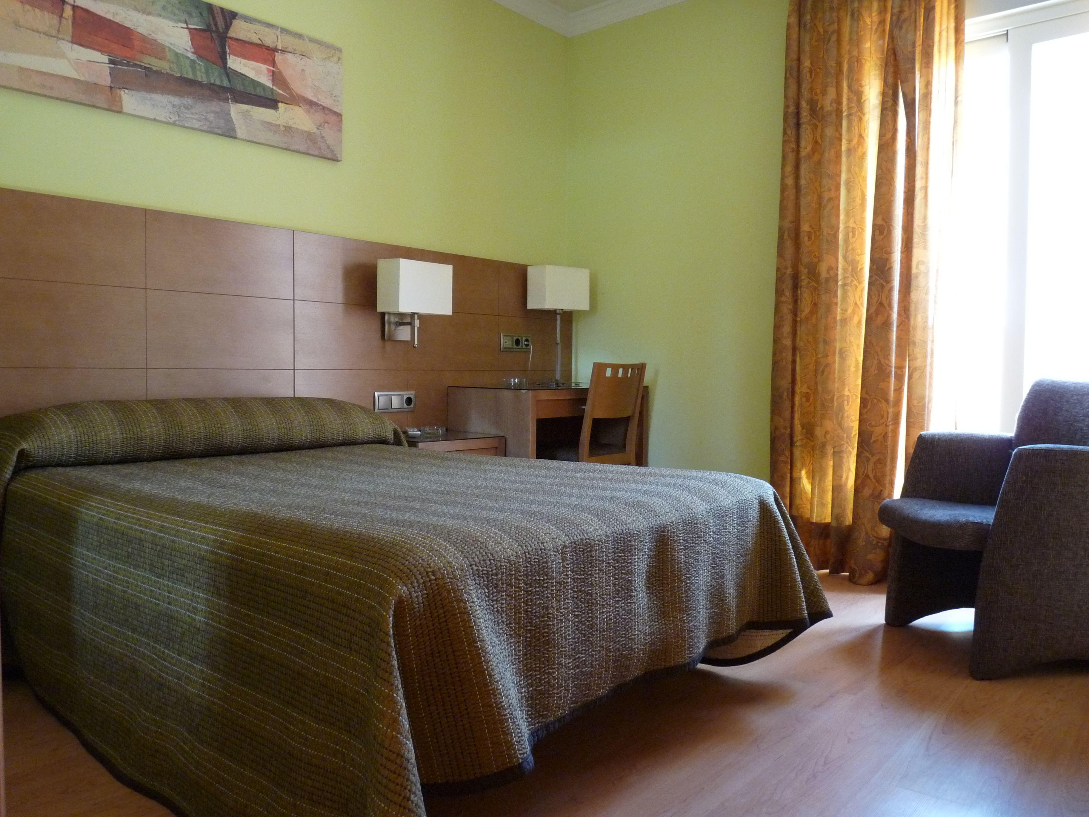Hotel 4C Puerta Europa — Photos 3